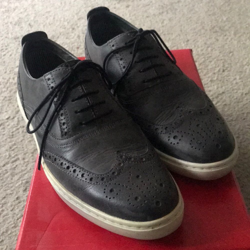 Men’s shoes